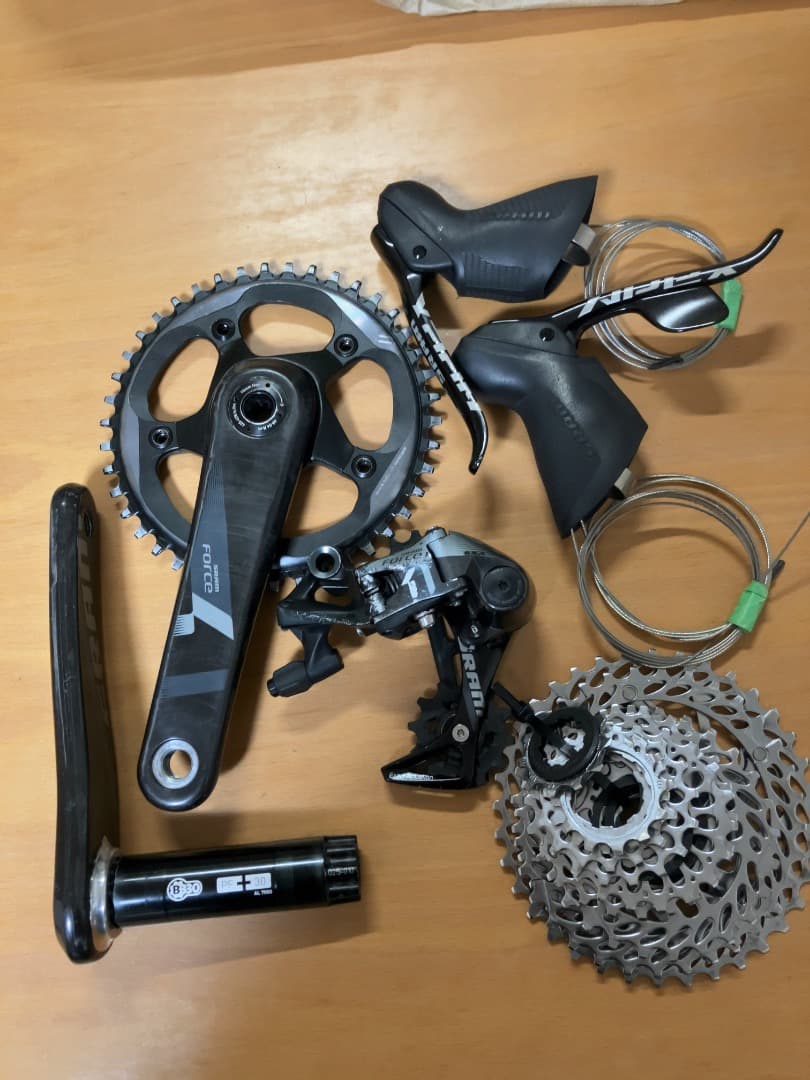 SRAM機械式11速クランク(170)、シフター(1x)、RD、スプロケセット SRAM機械式11速クランク(170)、シフター(1x)、RD、スプロケセット