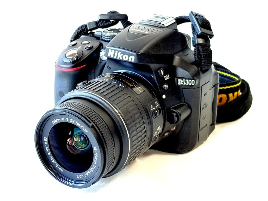 ほぼ新品 元箱付き 付属品多数】 Nikon D5300 レンズキット - デジタル