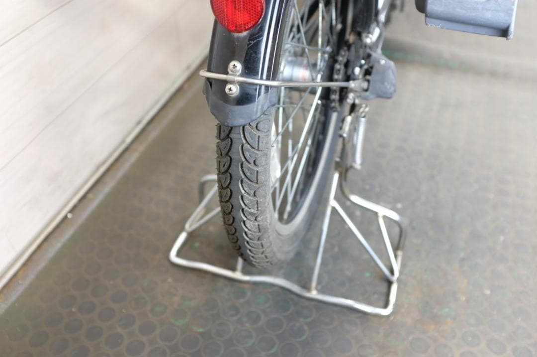 ほ*り様 良品パナソニック ギュット　　20インチ　3段　8.9Ah（5点灯）充