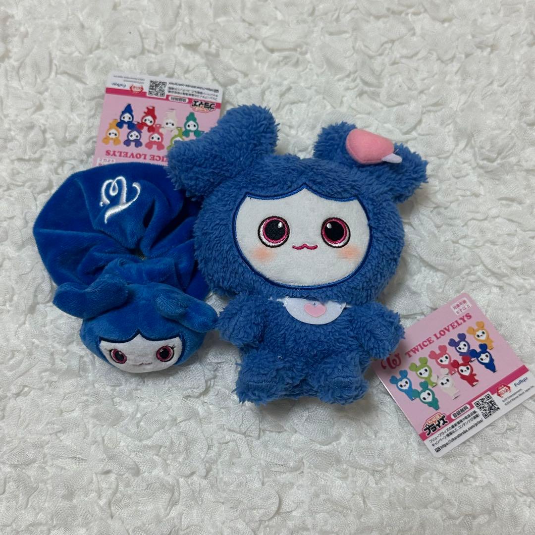 TWICE LOVELYS GiGO ふわもこおすわりぬいぐるみ ツウィ - メルカリ