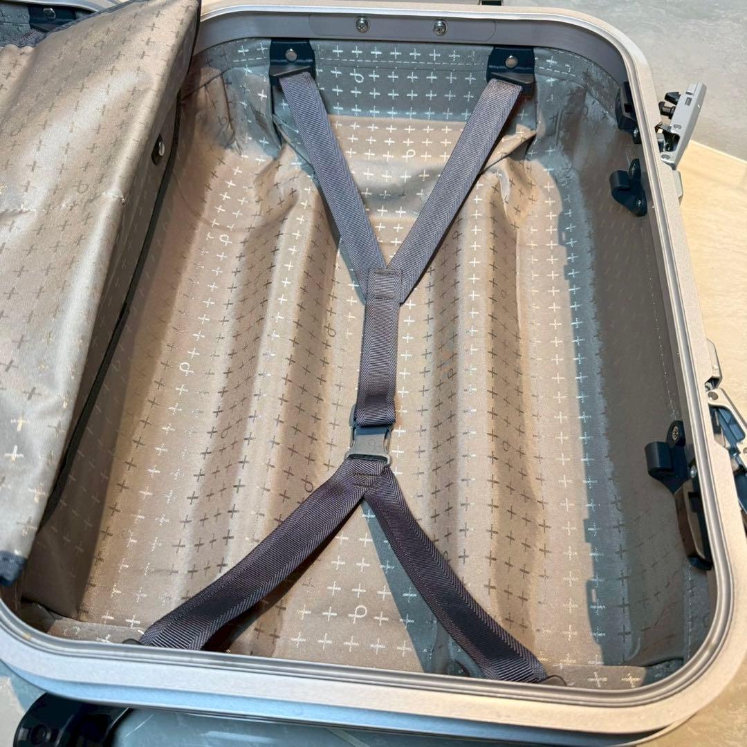 プロテカ エキノックスライトU キャリーケース シルバー 34L - メルカリ