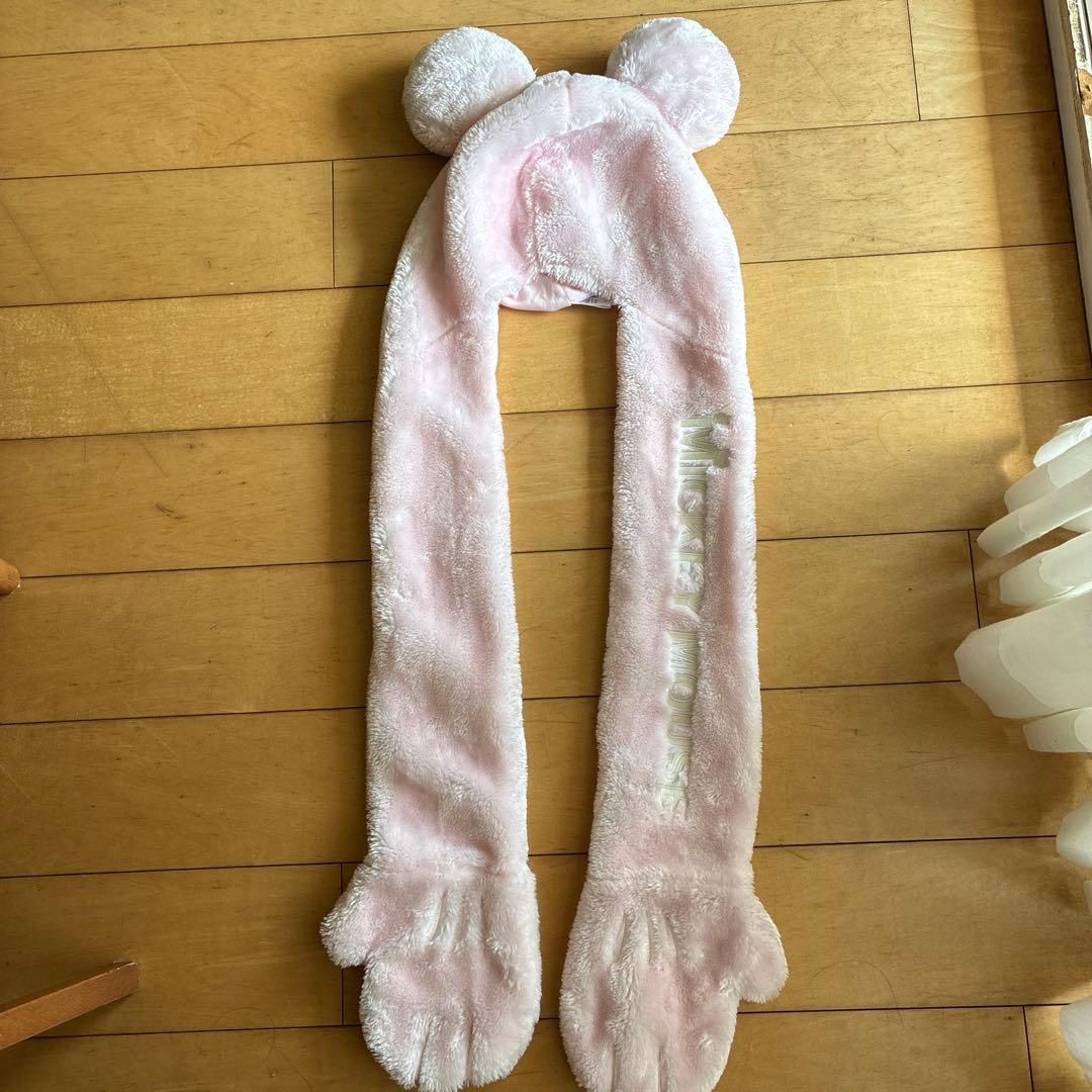 ディズニー ピンクミッキーマフラー - メルカリ