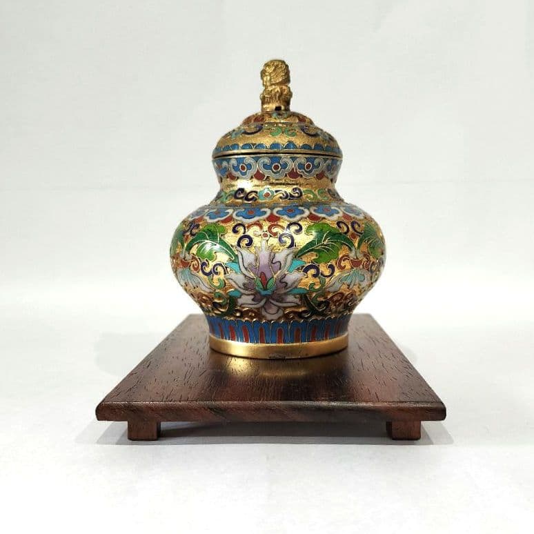 ❤【新品・未使用】中国 七宝琺瑯彩 花文 獅子摘蓋物 七宝焼 壺 ツボ