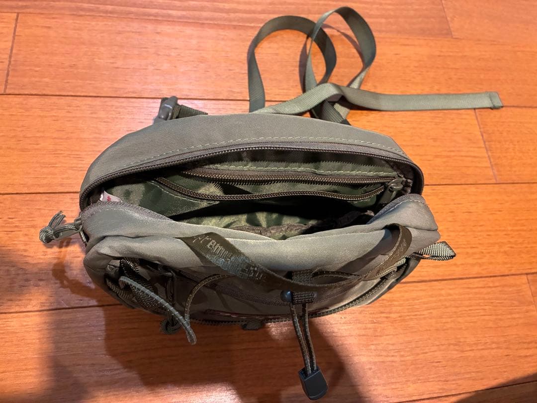 美品❣️Supreme ボディバッグ オリーブ CORDURA製 - メルカリ