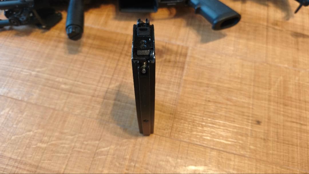 S＆T M4A1 ガスブローバック バイポッド＋スコープ付き