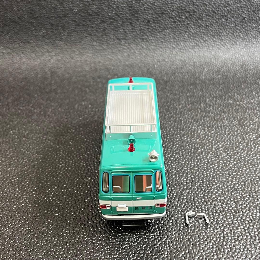 a26 トミカリミテッドヴィンテージネオ 日産 シビリアン 警視庁 機動