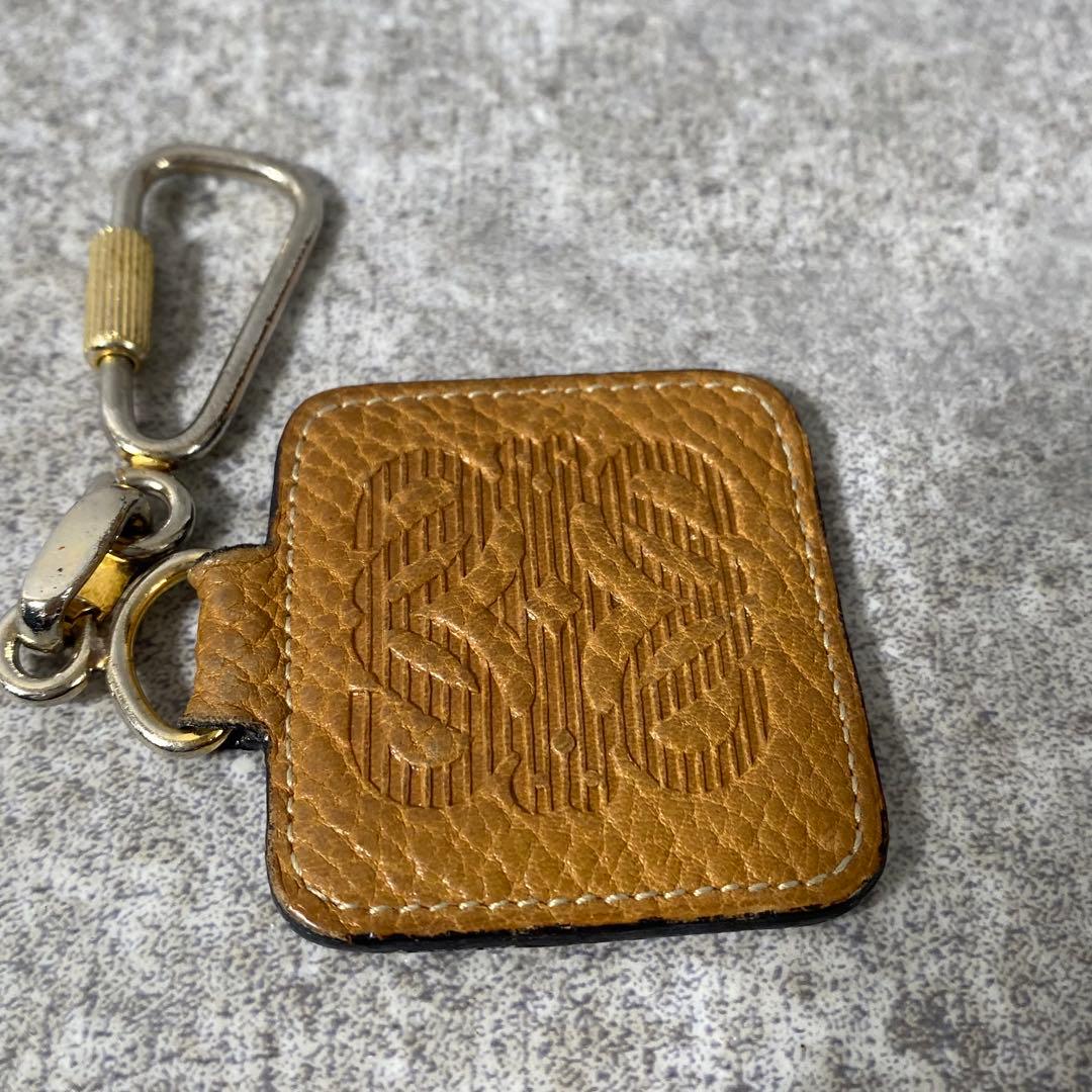 ロエベ LOEWE アナグラム レザー チャーム キーホルダー - メルカリ