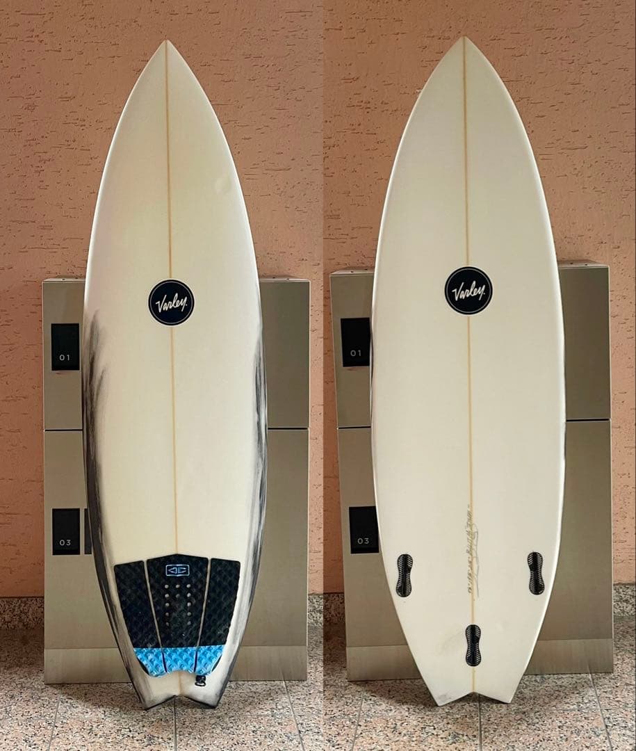 Varley 小波最高5.8 中古綺麗 Varley 小波最高5.8 中古綺麗 - メルカリ