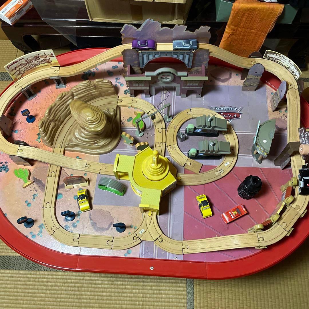 廃盤商品】レア❤️コストコ カーズ 木製 プレイテーブル レール