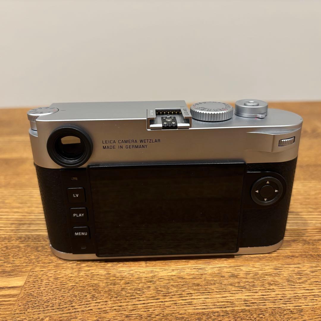 Leica M10 シルバークローム + ズミクロン 50mm f2 4th