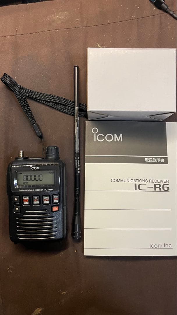 【新品同様】Icom IC-R6 受信機【他社アンテナ】アイコム① ICOM（アイコム） IC-R6 アイコム広帯域受信機ミニアンテナ付エア