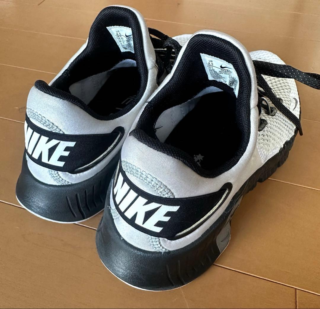 ナイキフリーメトコン 4 プレミアム 25.5