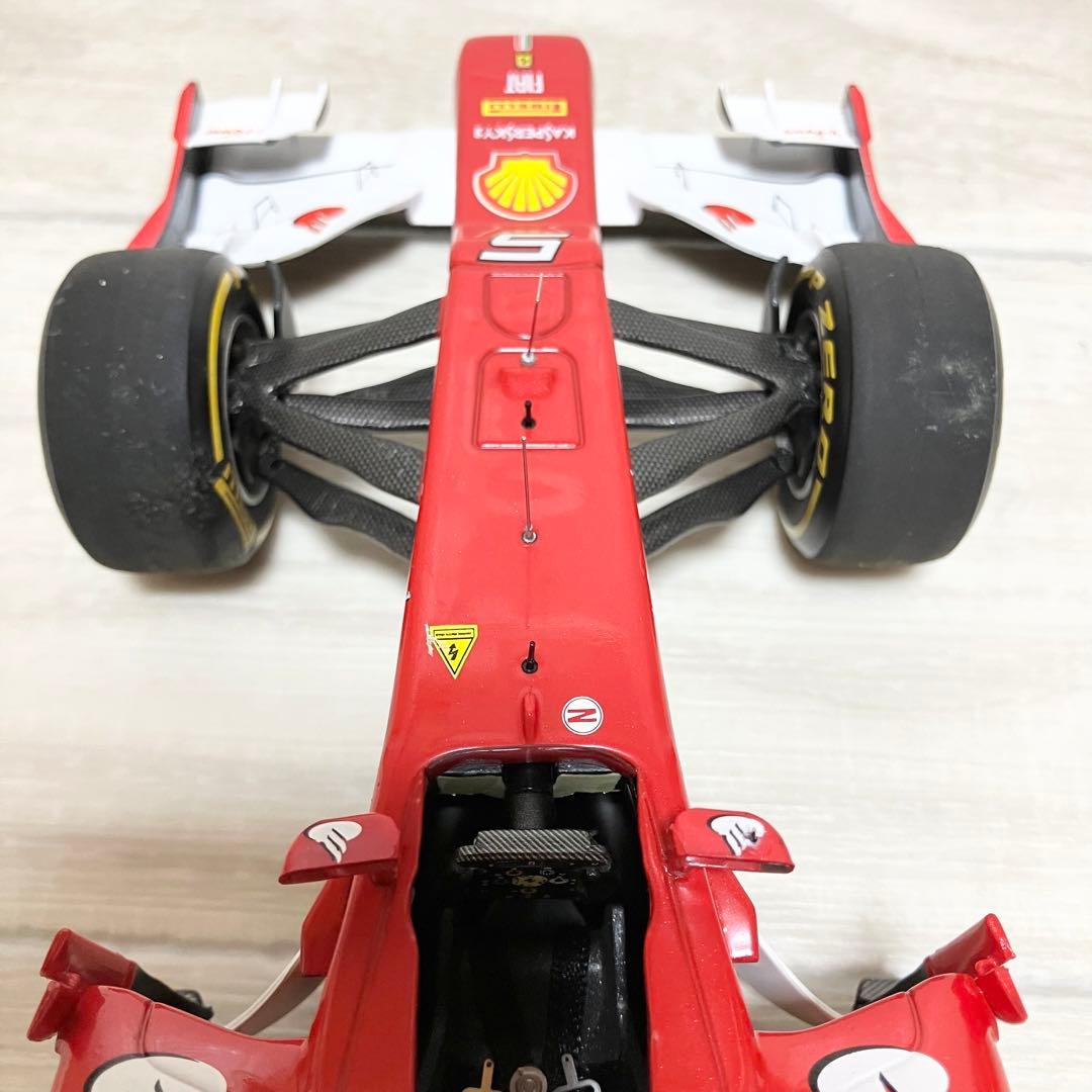 廃盤 希少 レア フェラーリ ホットウィール エリート 1/18 F2012