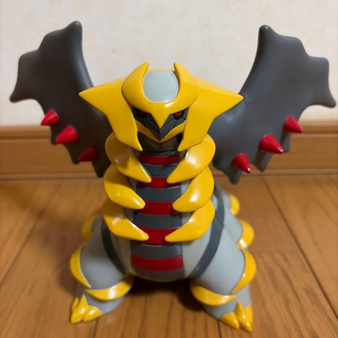希少】ポケモン 組立式 DXソフビフィギュア ギラティナ 2008年 - メルカリ