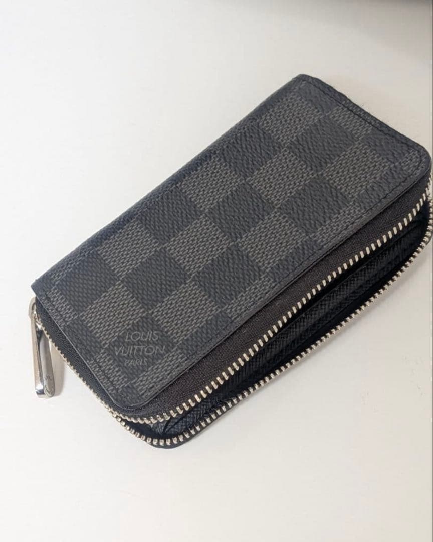 《極美品》LV ダミエグラフィット ケース