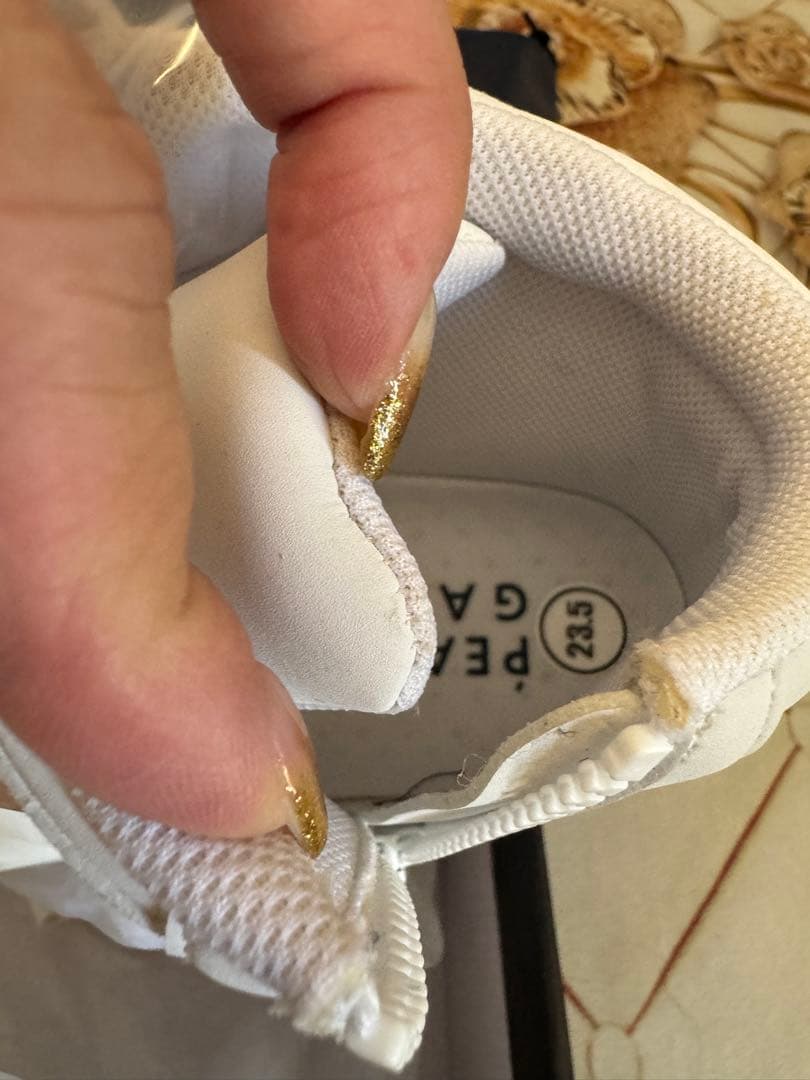 高島屋新品未使用箱袋付PEARLYGATES ホワイト23.5cm¥14000 - メルカリ