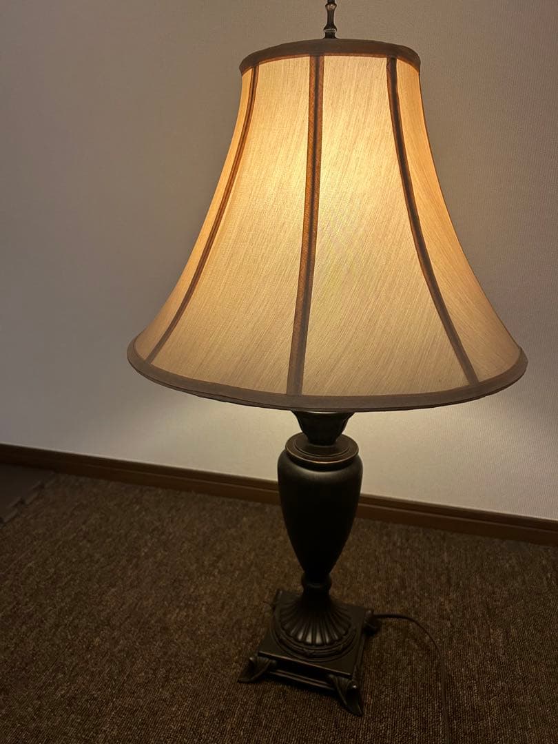 アンティーク調テーブルランプ アンティーク調のフランス風おしゃれなテーブルランプ (電球セット)(tl