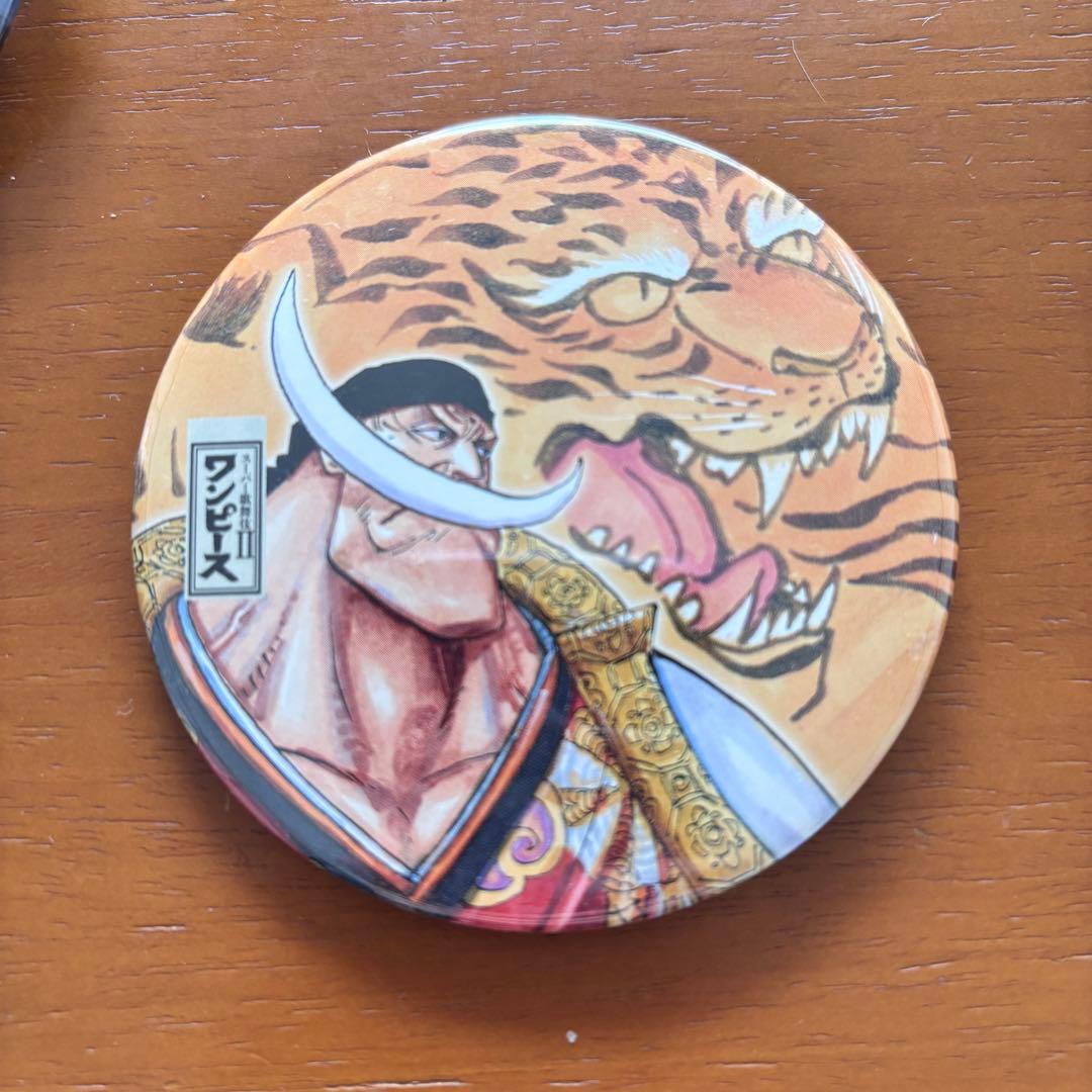 ONE PIECE 輩缶バッジ 白ひげ - メルカリ