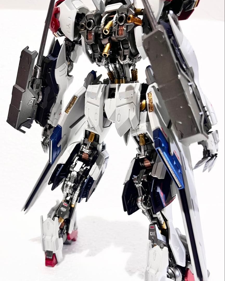 MG 1/100 ガンダムバルバトスルプス 全塗装 完成品 鉄血のオルフェンズ