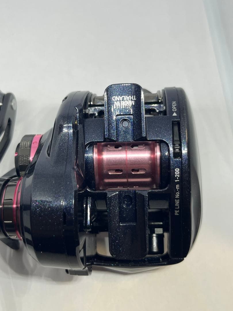 【新品未使用】ダイワ DAIWA 紅牙 TW 7.3L