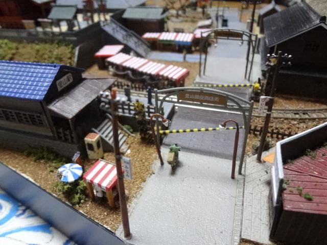 鉄道模型少年時代レイアウト・ジオラマ完成品 サウンドSP・家屋台照明