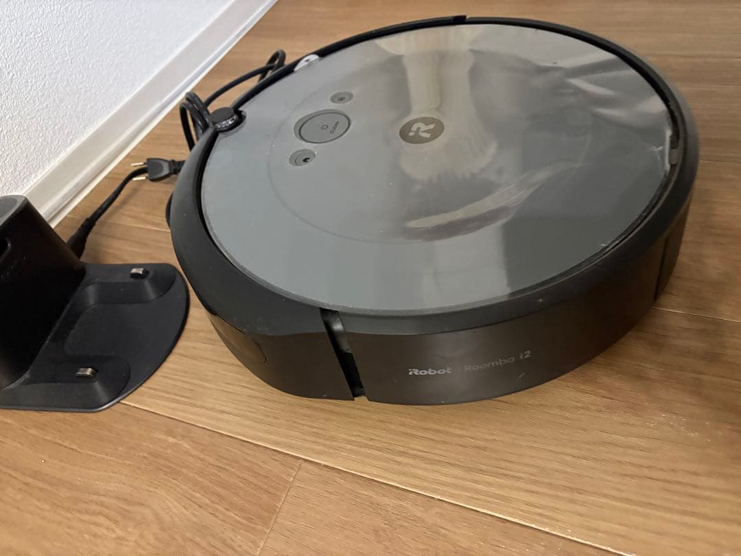 iRobot Roomba 本体 充電ドック付き - メルカリ