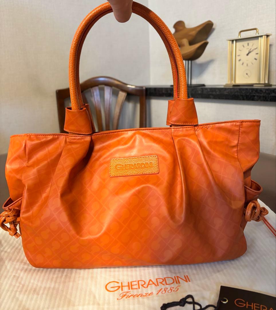 ゲラルディーニ ソフティ トートバッグ オレンジ 総柄 - メルカリ