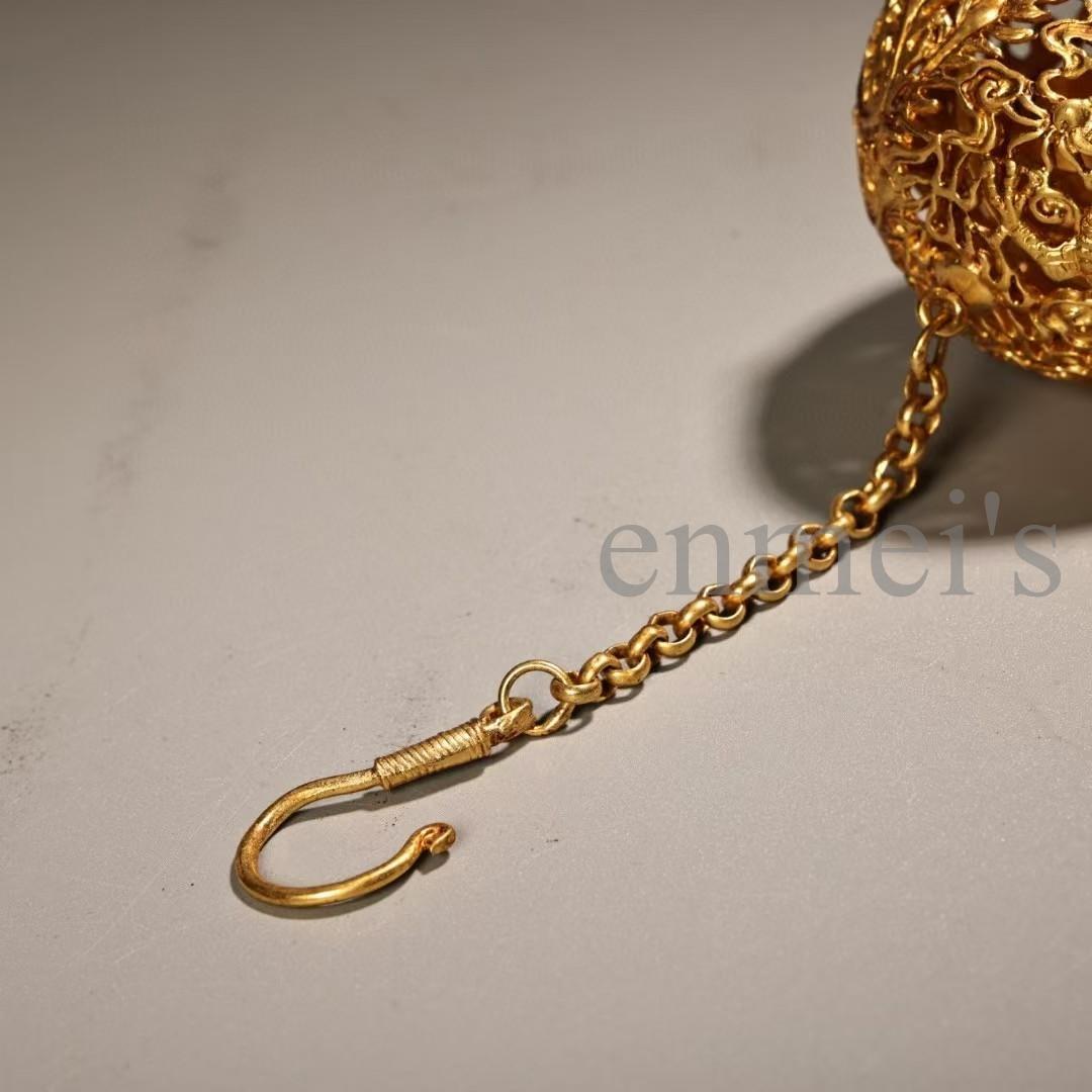 中国古美術品・珍品純銅製・高浮彫鎏金繍球香炉香囊・透彫・熏香炉・檀