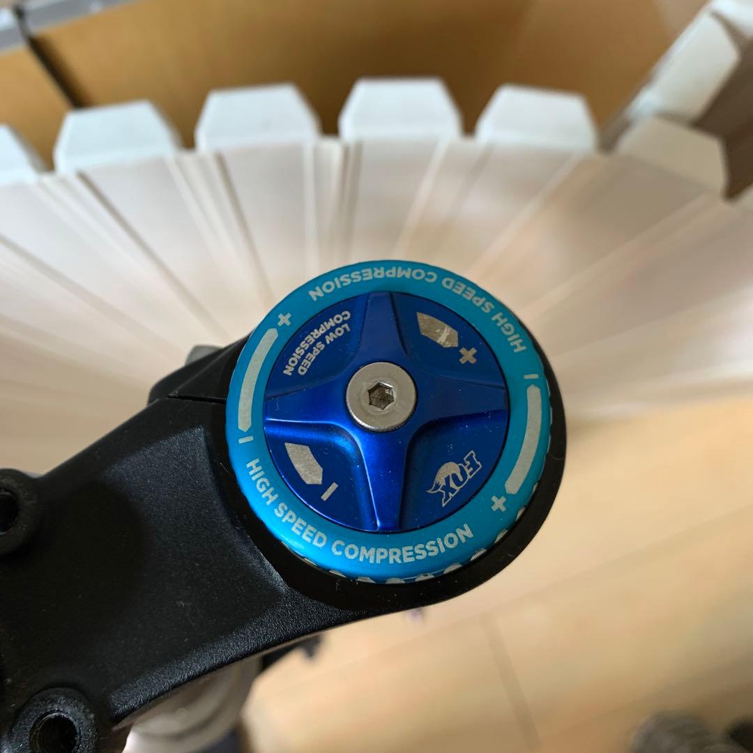 FOX40 27.5 DH ダウンヒルフォーク エアーサスペンション - メルカリ