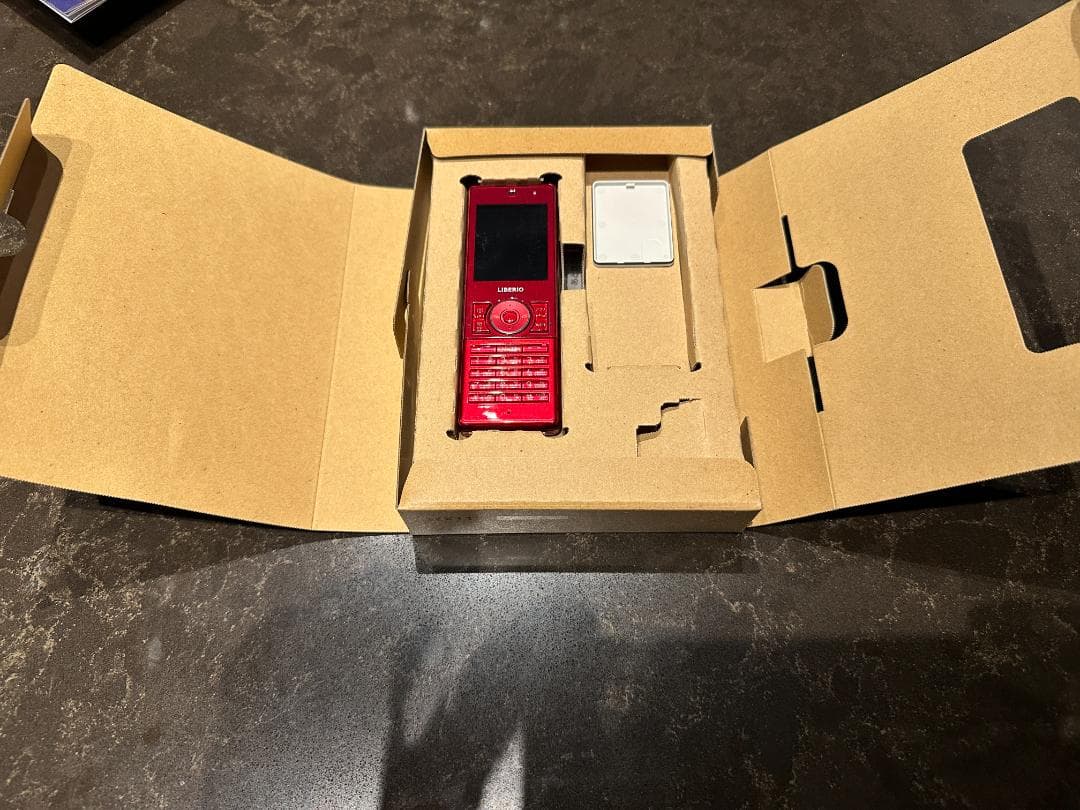 LIBERIO WX11K　レッド PHS 本体 箱付き LIBERIO WX11K レッド PHS 本体 箱付き - メルカリ