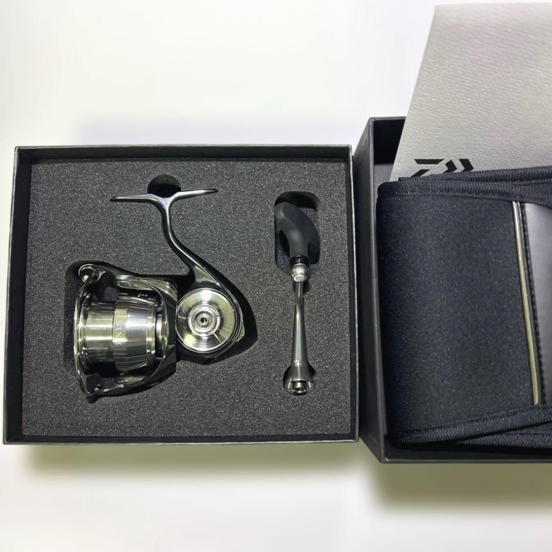 極美品 DAIWA EXIST 22 イグジスト PC LT2500 ダイワ 439_1.jpg?20230110101558