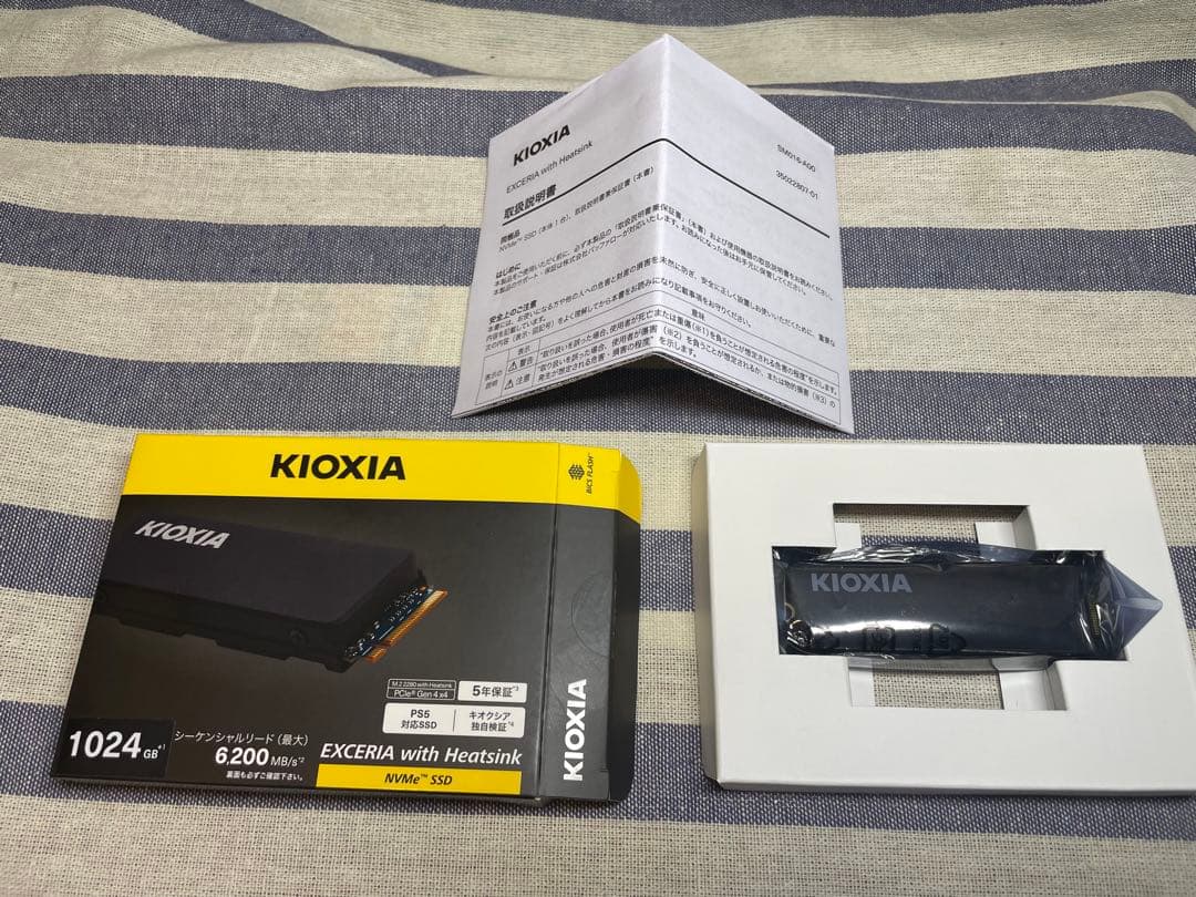 【新品未使用】キオクシア ヒートシンク付き内蔵SSD　SSD-CK1.0N4HS SSD-CK1.0N4HS 内蔵SSD PCI-Express接続 (ヒートシンク付 /PS5対応