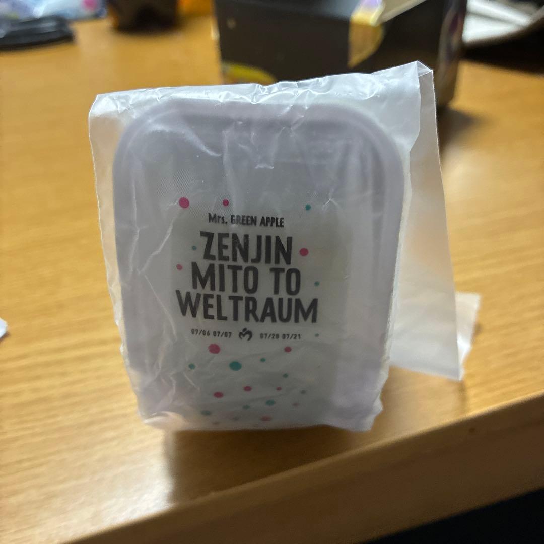 【12/16まで！】メルカリ祭特価値引きLight Bandミセスピンバッチ付き