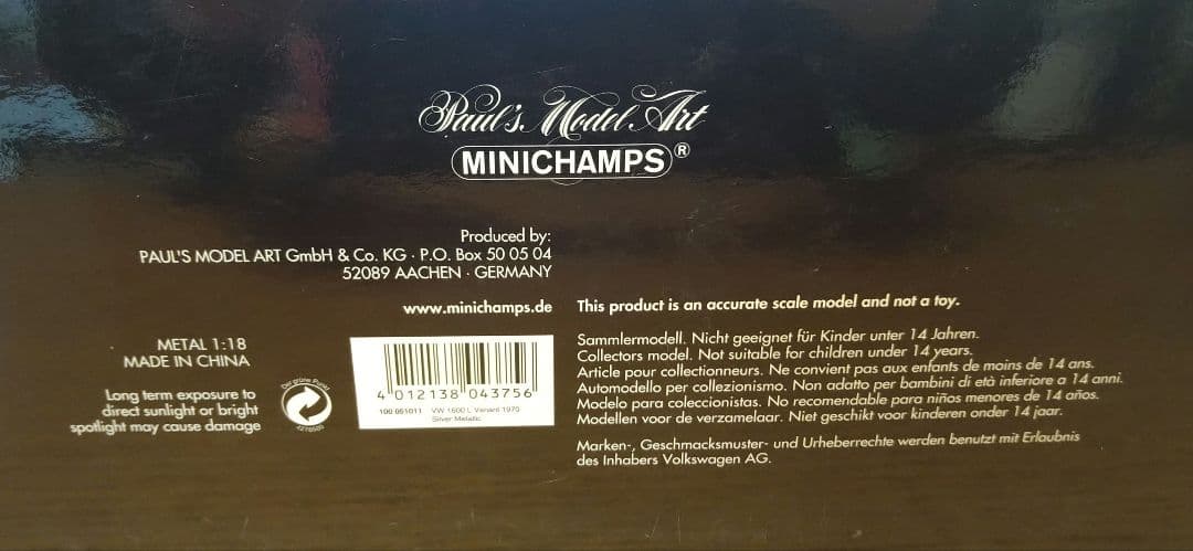 ミニチャンプス 1/18 フォルクスワーゲン 1600L バリアント シルバー