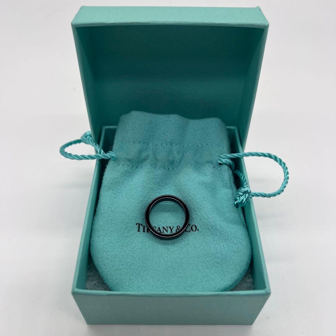 Tiffany & Co. チタン製 ブラックリング 13号 - メルカリ