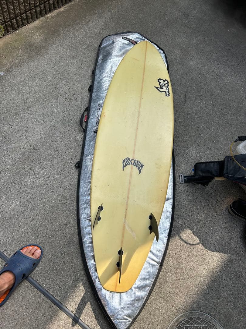 ロストサーフボード アートモデル