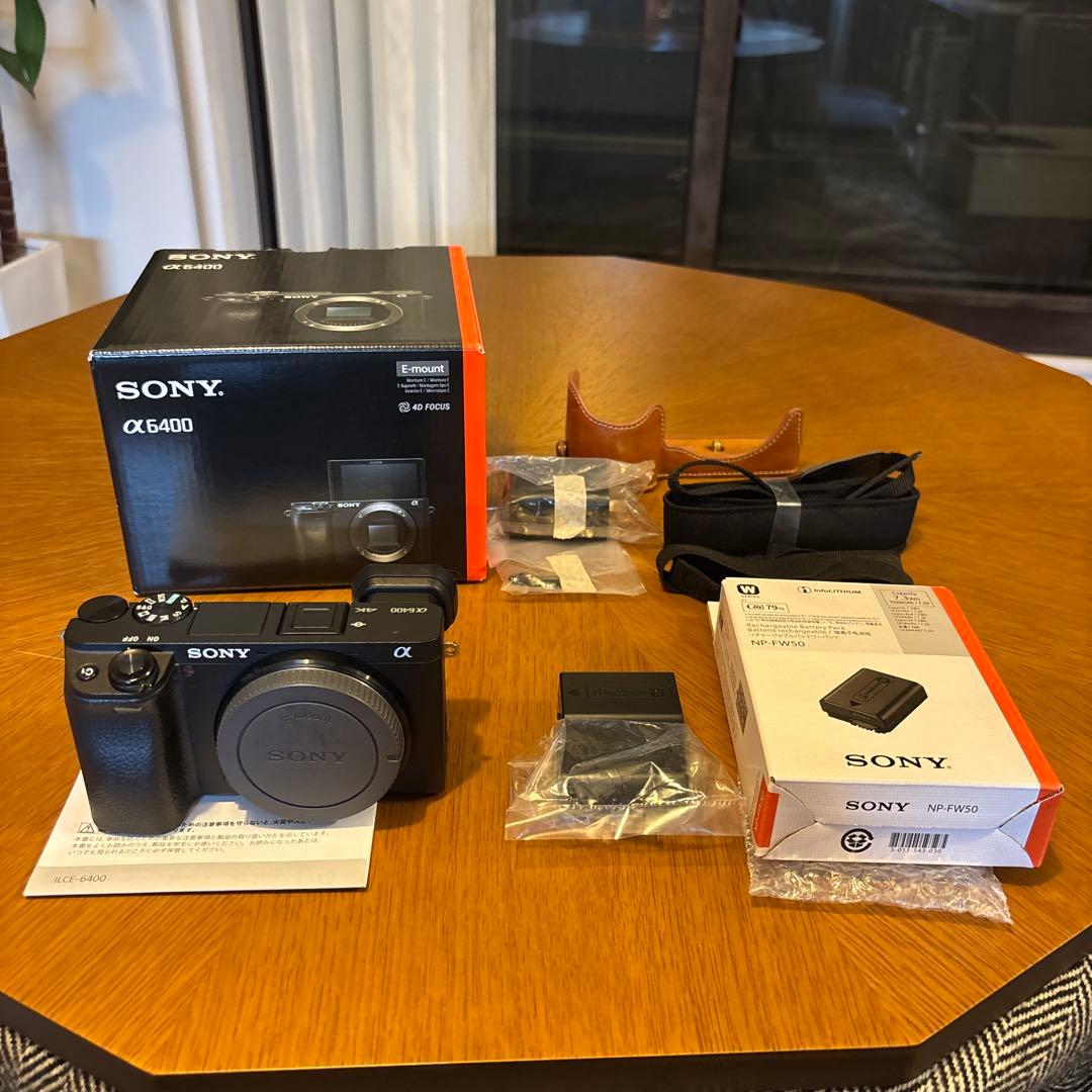 SONY α6400 ミラーレスカメラ 本体　美品 Amazon | SONY(ソニー) APS-C ミラーレス一眼カメラ α6400 ボディ