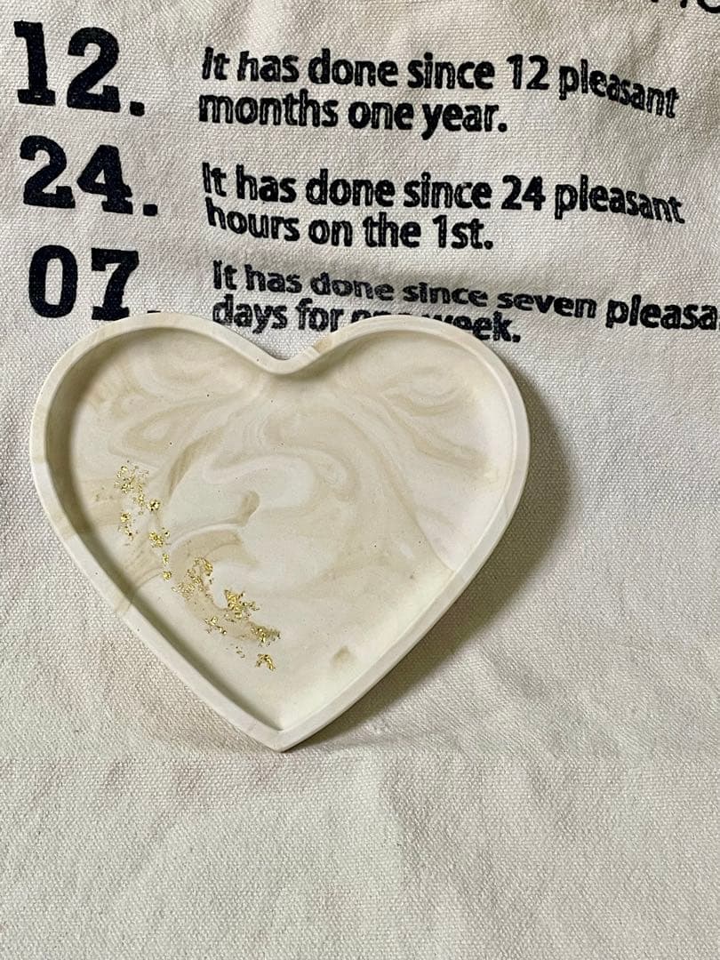 専用♡調整用：ギフト用 猫型トレイ2個＆ハートトレイ＆ペン立て 全て金箔マーブル 専用♡調整用：ギフト用 専用調整用：ギフト用 猫型トレイ2個