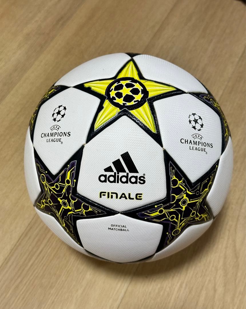 adidas FINALE サッカーボール チャンピオンズリーグ　2012/13 adidas（アディダス） UEFA チャンピオンズリーグ 12-13 公式試合球