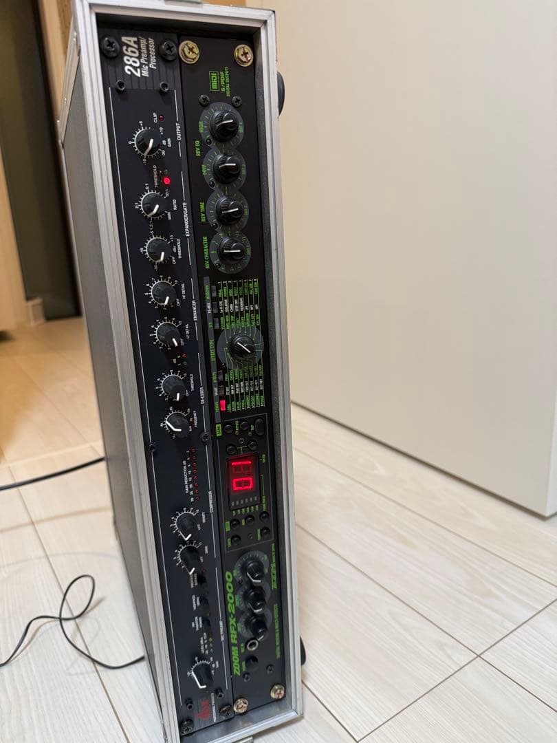 dbx 286A マイクプリアンプ zoom RFX-2000 ラックマウント - メルカリ