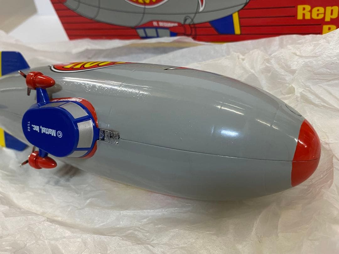 ホットウィール　ブリンプ　Hot Wheels Blimp
