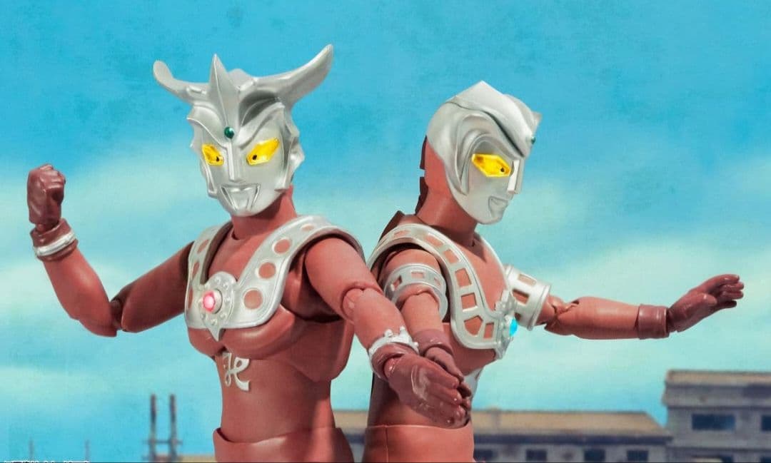 S.H.Figuarts 昭和ウルトラマン9体&ブラザーズマント×6 新品未開封