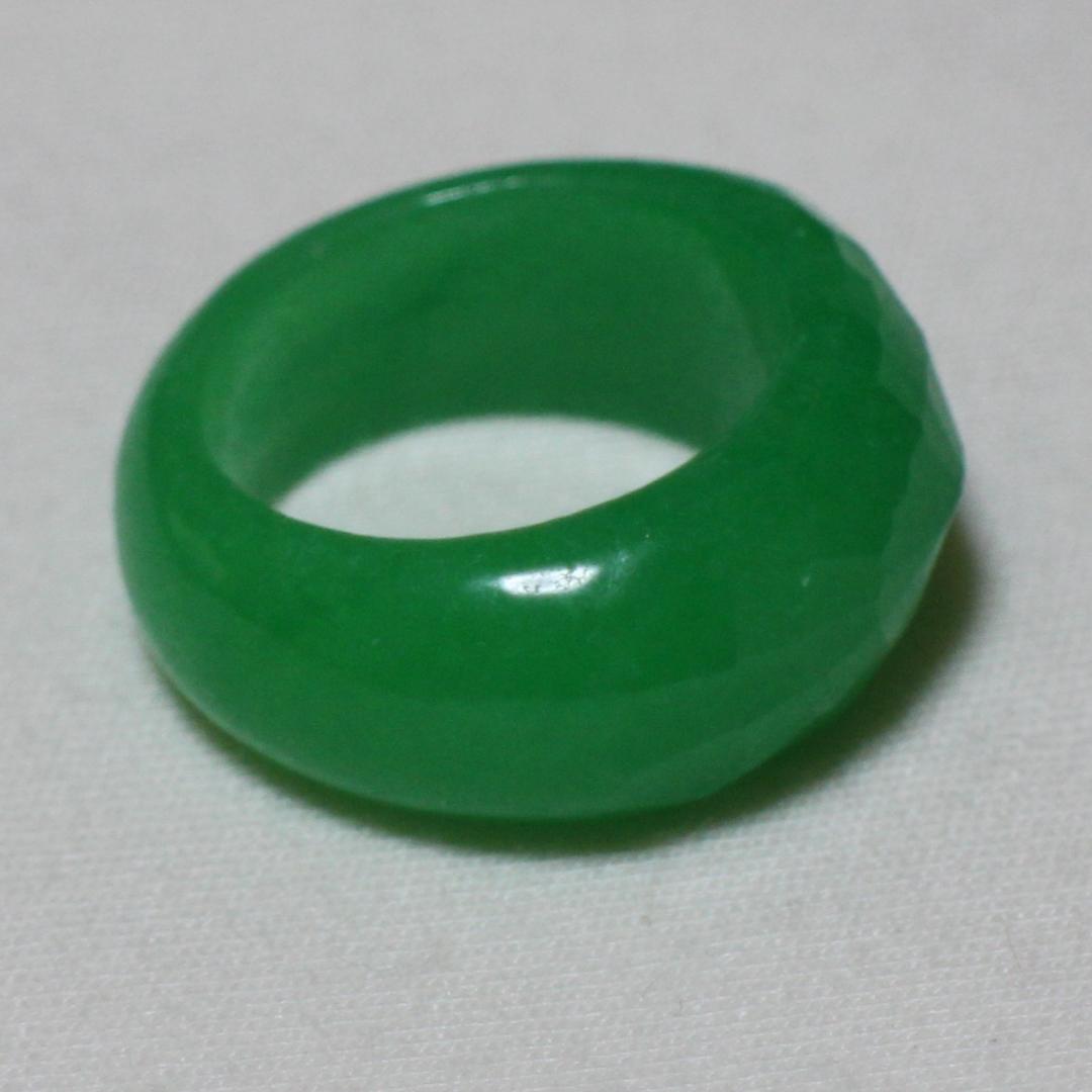 多面カット 本翡翠（推定） くり抜きリング 15号 天然石 ジェダイト