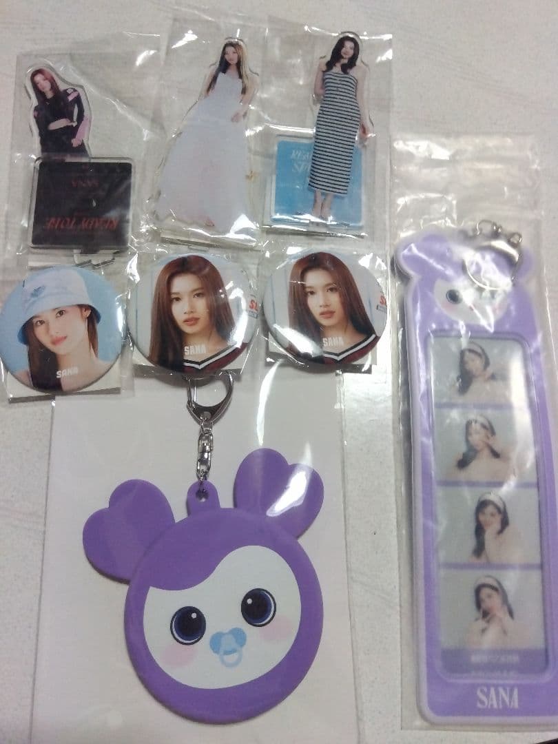 TWICE サナ まとめ売り - メルカリ