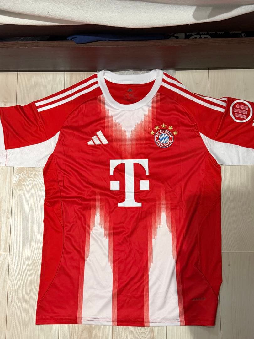 値下げ‼️FCバイエルン レオン・ゴレツカレプリカユニフォーム - メルカリ