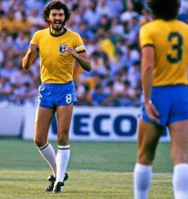 元ブラジル代表 オスカール氏のブラジリスFC(所有クラブ)サイン入