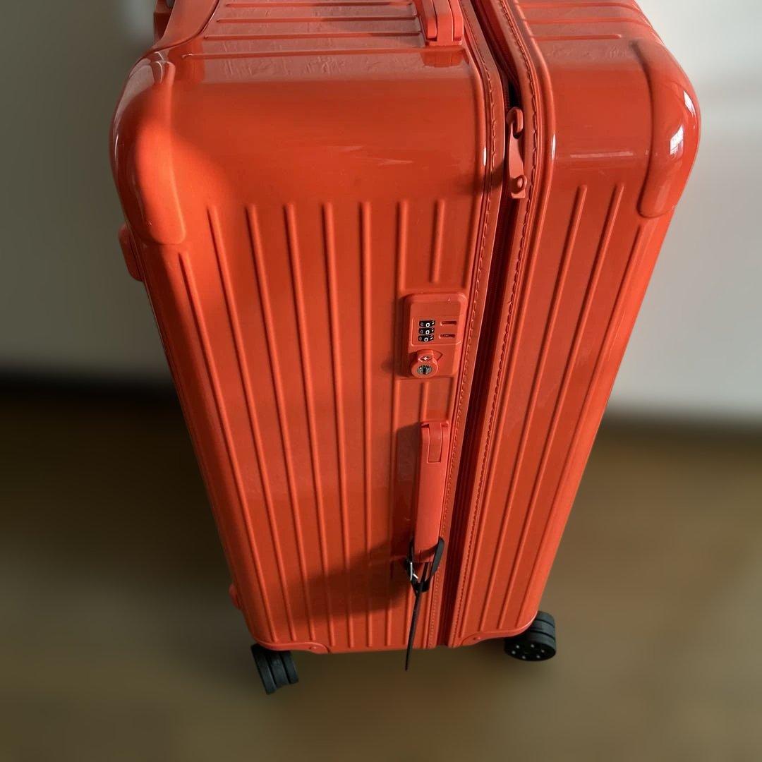 超美品リモワトランクプラス オレンジ 1度使用限定色 - メルカリ