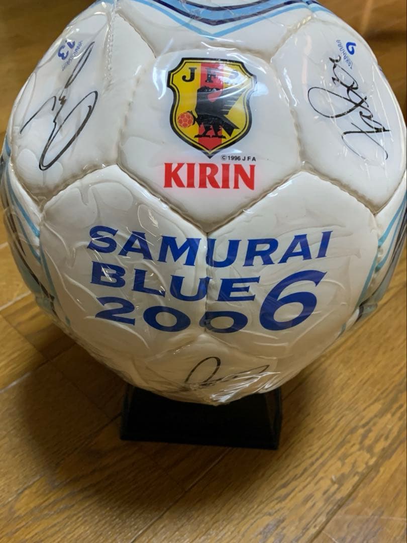 未使用品⭐︎KIRIN｜SAMURAI BLUE 2006・サッカーボール サイン - メルカリ