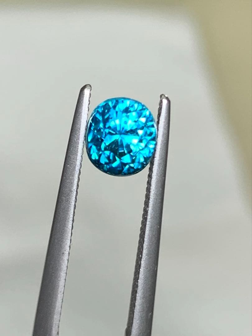 チ*介様 天然ブルージルコン 1.905ct