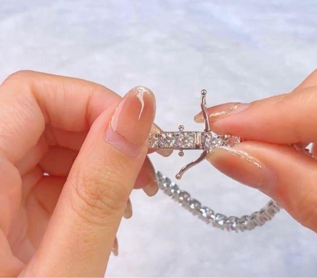 永遠の輝き】10ctモアサナイト テニスチェーンブレスレット／S925